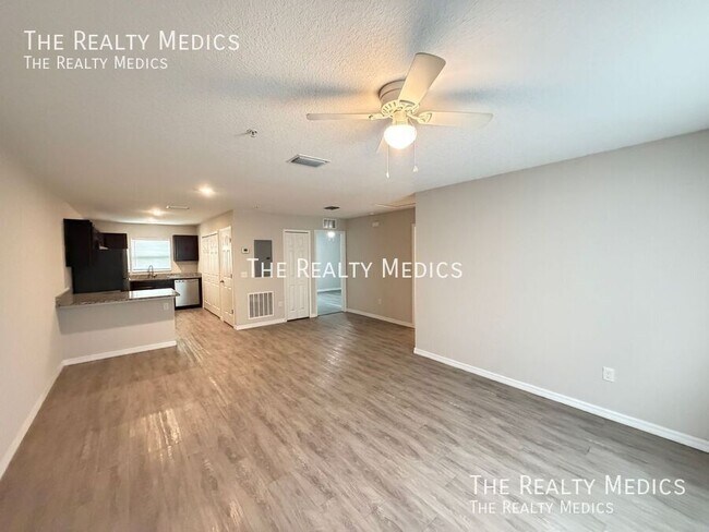 Foto del edificio - 8106 Juniper Rd