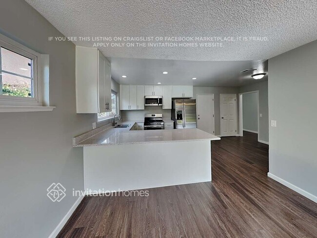 Foto del edificio - 256 Andrea Dr