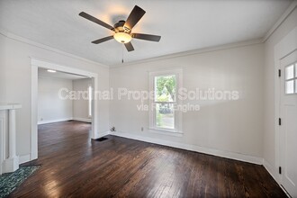 Building Photo - 1227 Woodside Blvd