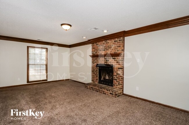 Foto del edificio - 6974 Cutter Mill Rd