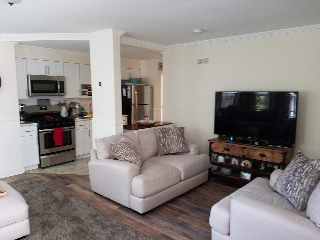 130 Main St Unit 2W, Fairhaven, MA 02719 Apartments in Fairhaven, MA