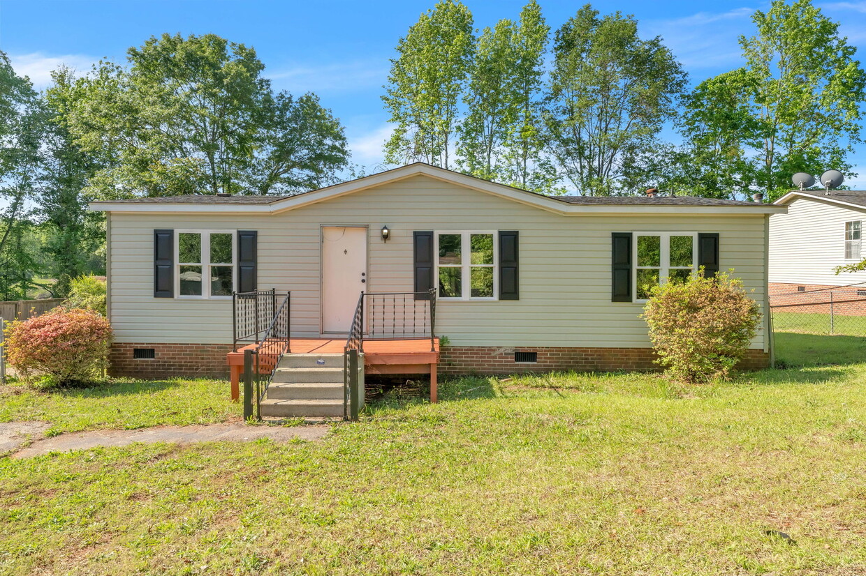 Foto principal - 92 Dryden Ave
