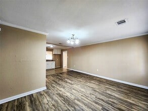 Building Photo - 1013 14th Ave N