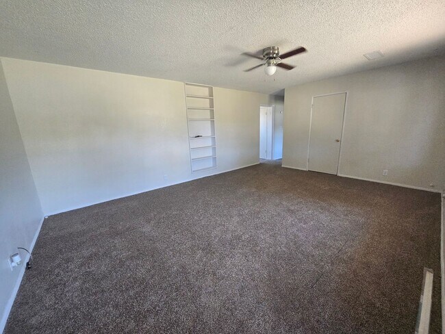 Foto del edificio - Winter Special! Half off first months rent!!