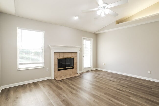 Building Photo - 3029 Hickory Glen Dr