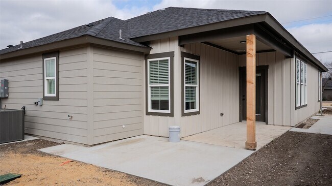 Foto del edificio - 380 N Dallas St