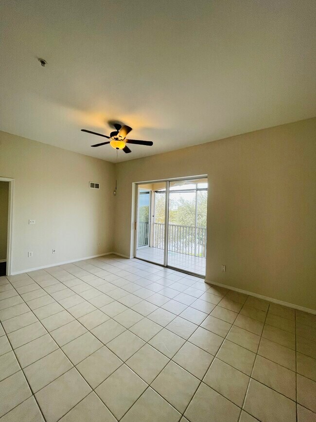 Building Photo - 9065 Colby Dr