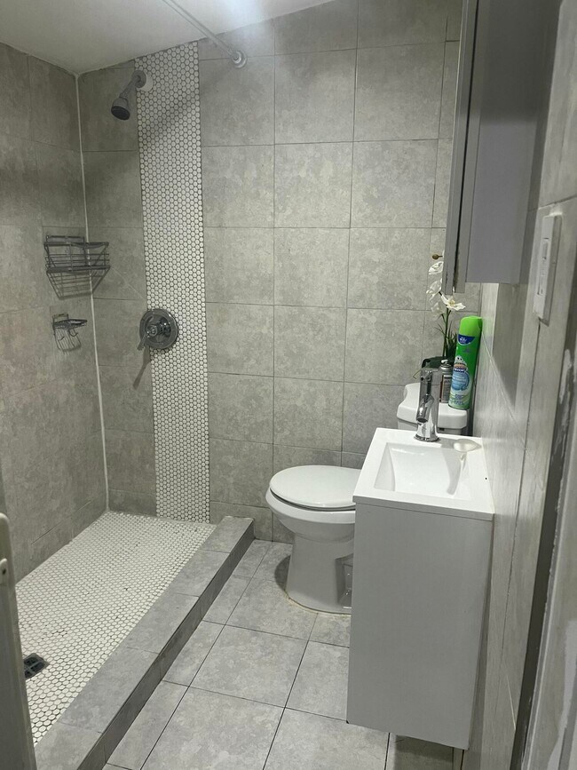 Foto del edificio - 6551 Coolidge St