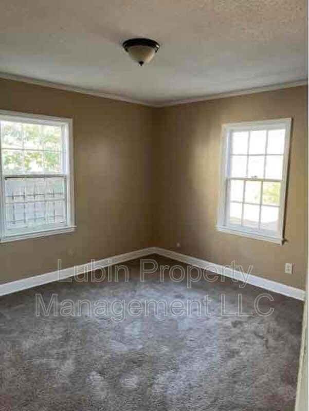 Foto del edificio - 2760 Fizer Rd