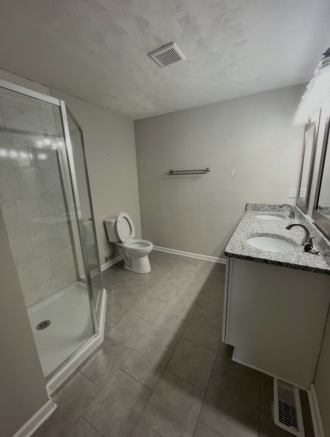 Building Photo - 2221 Florida Ave