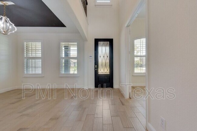 Building Photo - 150 Darian Dr