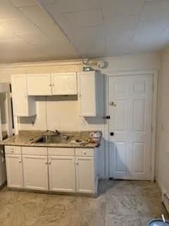 Foto del edificio - 976 Chalkstone Ave