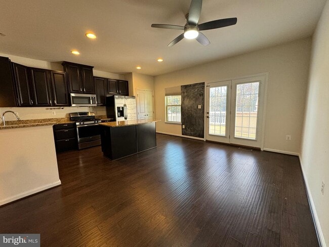 Building Photo - 11506 Accord Ct