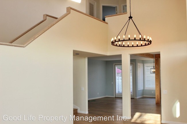 Building Photo - 3 br, 3 bath House - 1598 Caminito Solidago