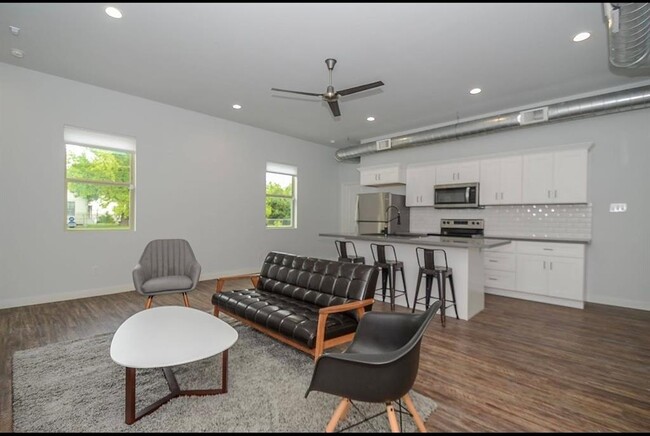 Foto del edificio - 3424-3426 Tuam St