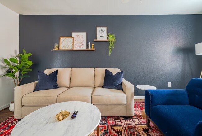 Foto del edificio - 1912 Arbor St