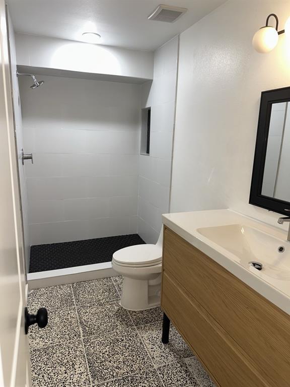 Foto del edificio - 305 Rowland Dr