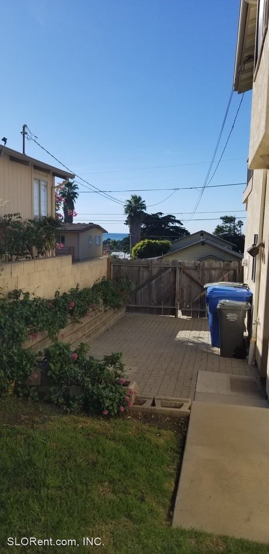 Foto del edificio - 3 br, 2 bath House - 2400 Juniper Ave