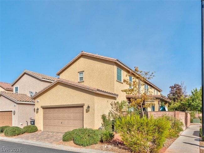 Foto del edificio - 2385 Via Barranca