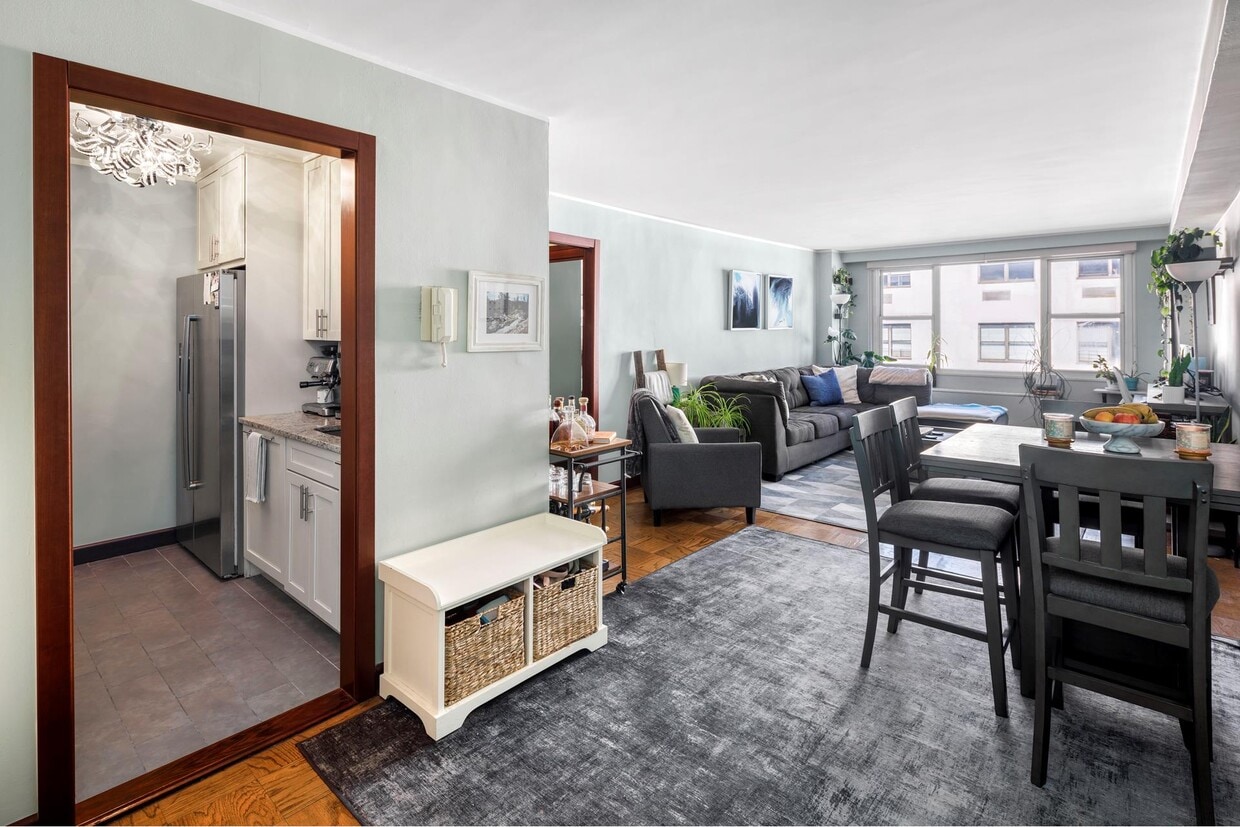 401 E 89th St Unit 12G, New York, NY 10128 Room for Rent in New York