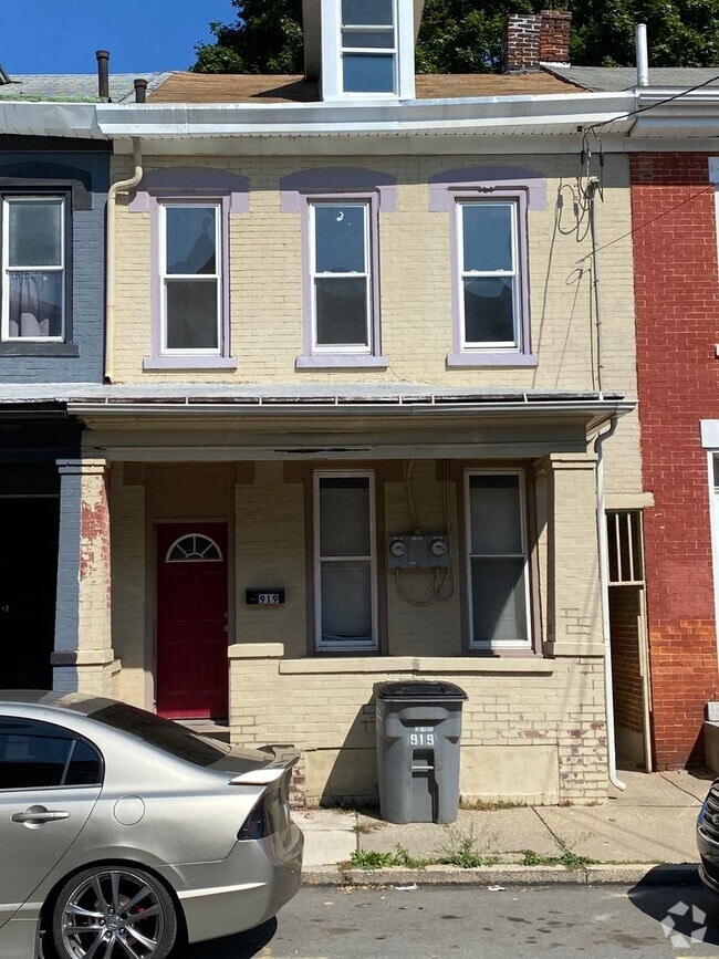 Building Photo - 919 Mifflin St