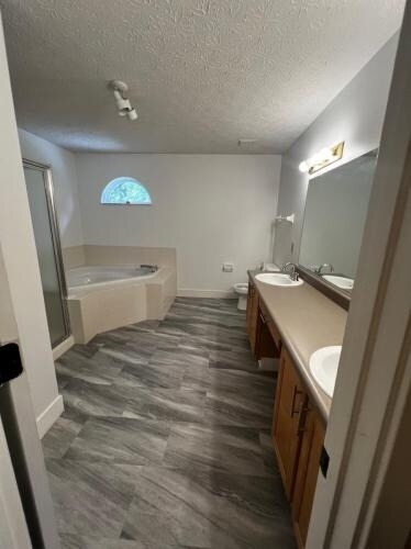 Foto del edificio - 7855 Fairfax Loop Dr