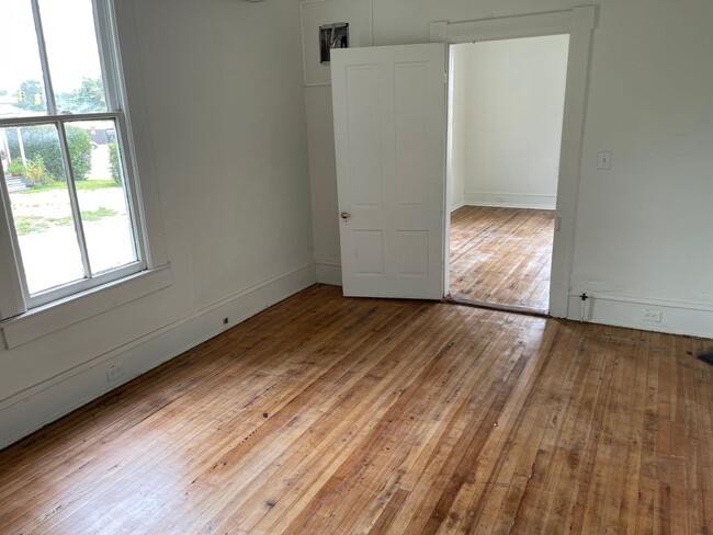 Building Photo - 1 Bedroom 1 Bath Duplex in Opelika