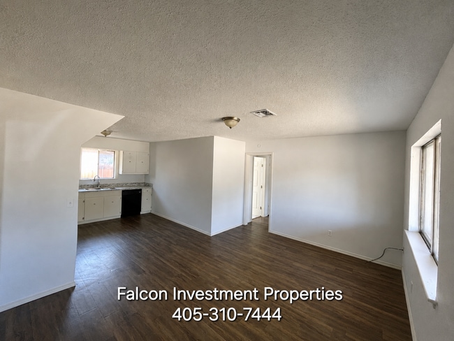 Building Photo - 3156 SW 71st St