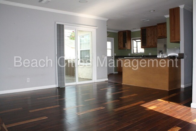 Building Photo - 4455 Goldfield Ave