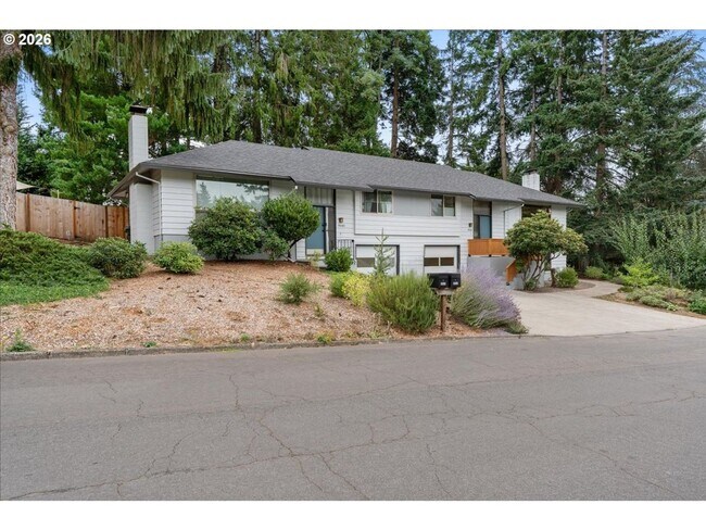 Foto del edificio - 9040-9042 SW Monterey Place - 9042