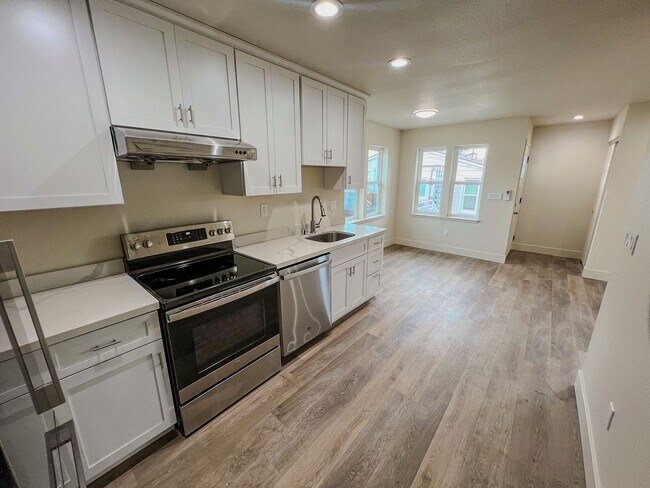 Building Photo - Newly Built One-Bed, Two-Bath House in the...