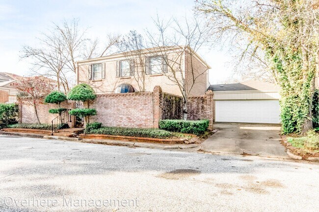 Building Photo - 4 br, 2.5 bath House - 2929 Canterbury Ct