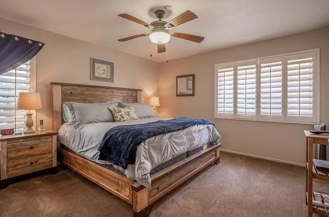 Building Photo - 500 The Strand N