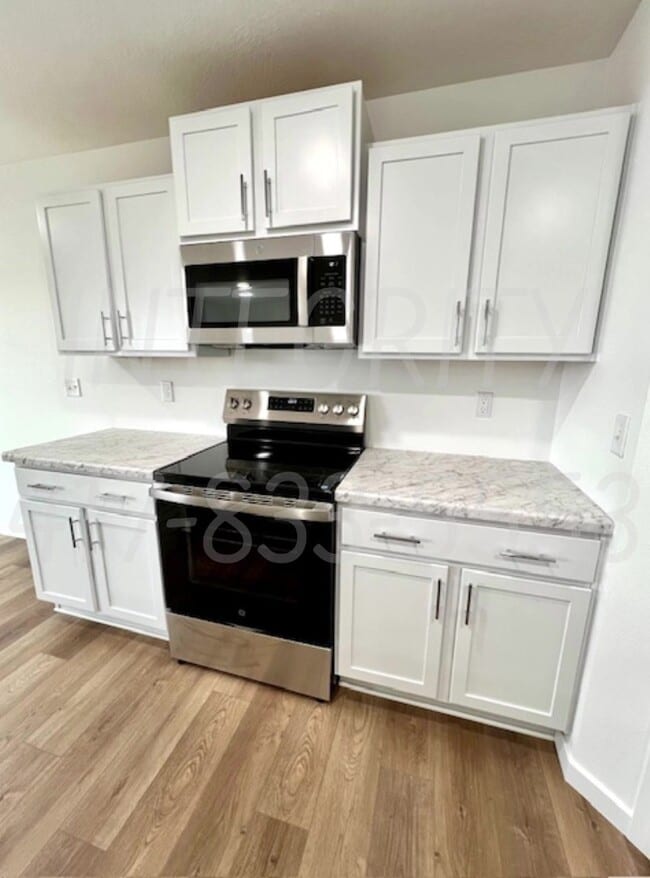 Foto del edificio - 478 E Lennox St