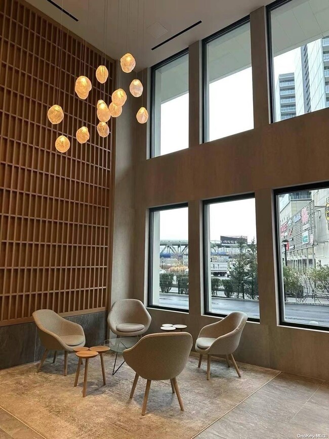 Foto del edificio - 131-02 40th Rd