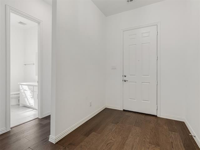 Foto del edificio - 8308 Pine Valley Dr