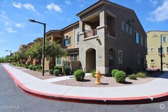 Building Photo - 240 W Juniper Ave