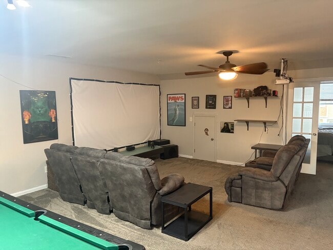 Building Photo - 312 Wave Crest Dr