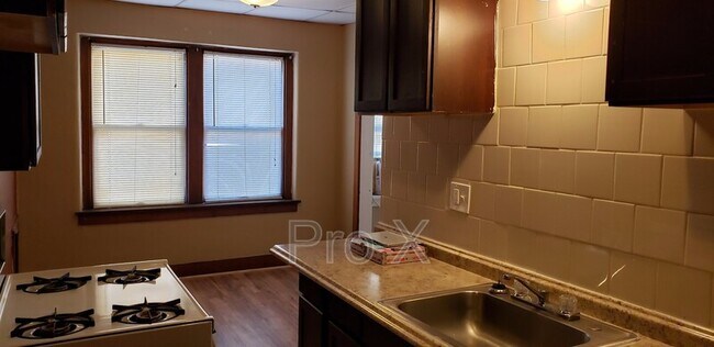 Building Photo - 103 E Williams