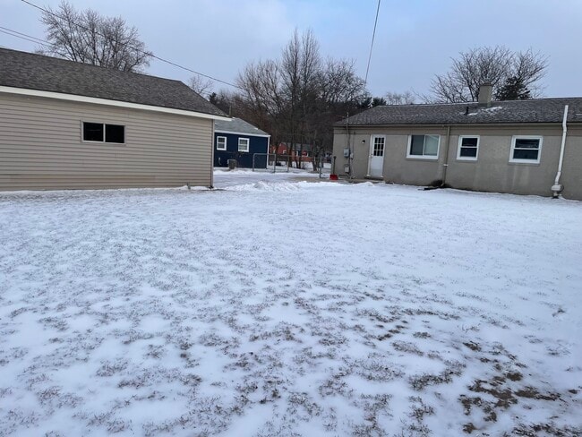 Building Photo - 4737 Laird St