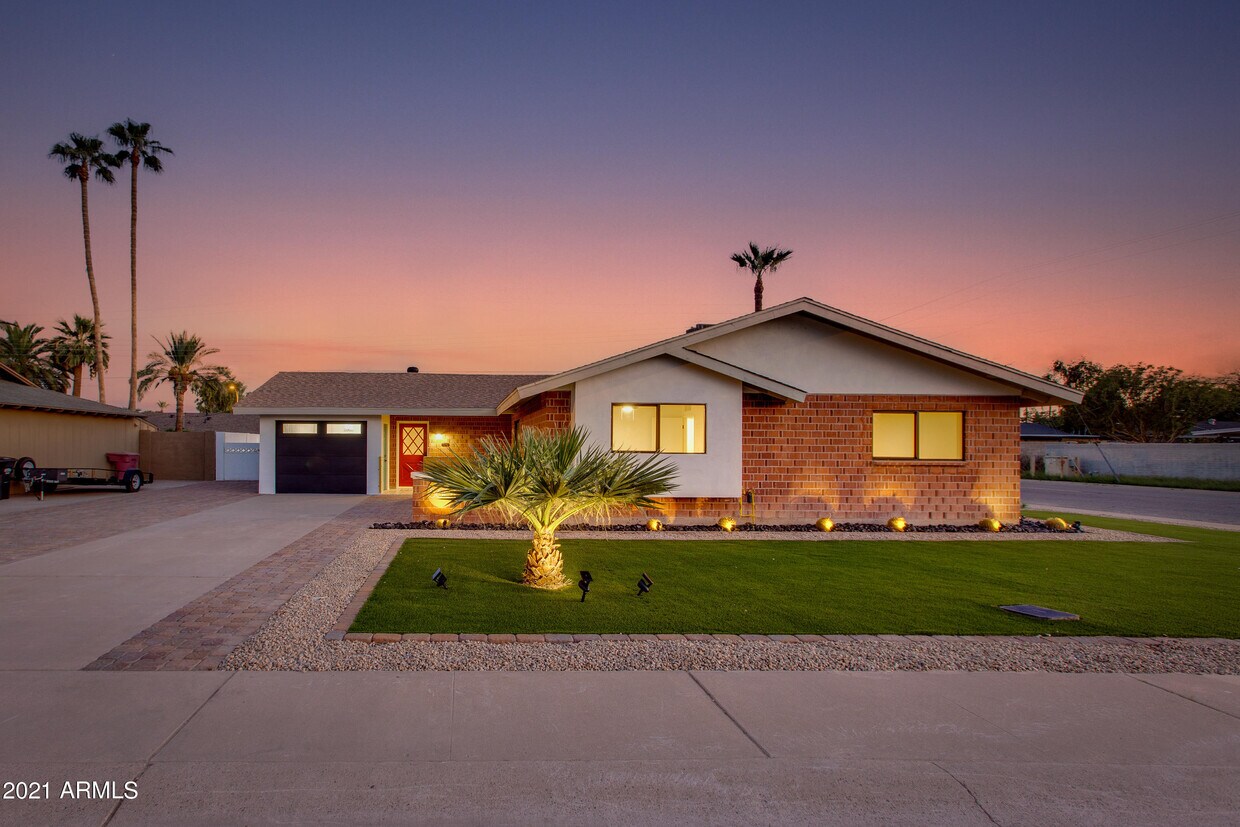 Foto principal - 8601 E Rancho Vista Dr