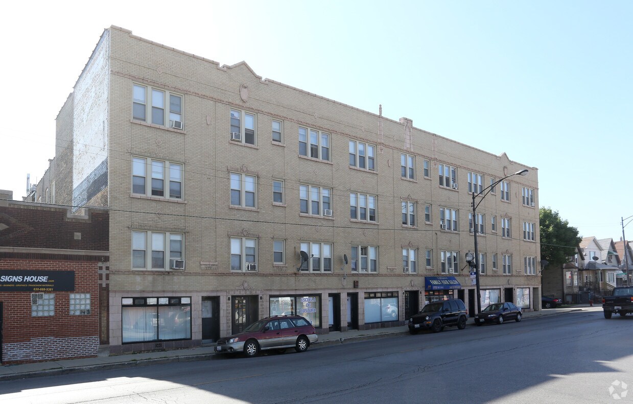 Building Photo - 3401-3411 N Pulaski Ave