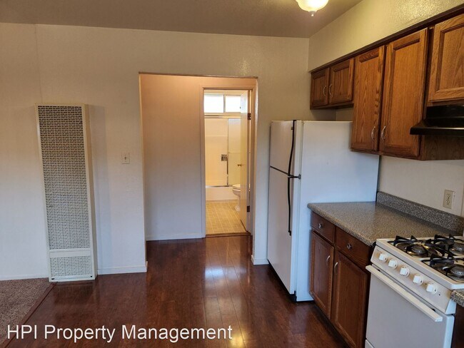 Building Photo - 2 br, 1 bath House - 1826 West Ave