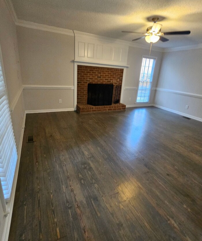Foto del edificio - 8312 Bells Lake Rd