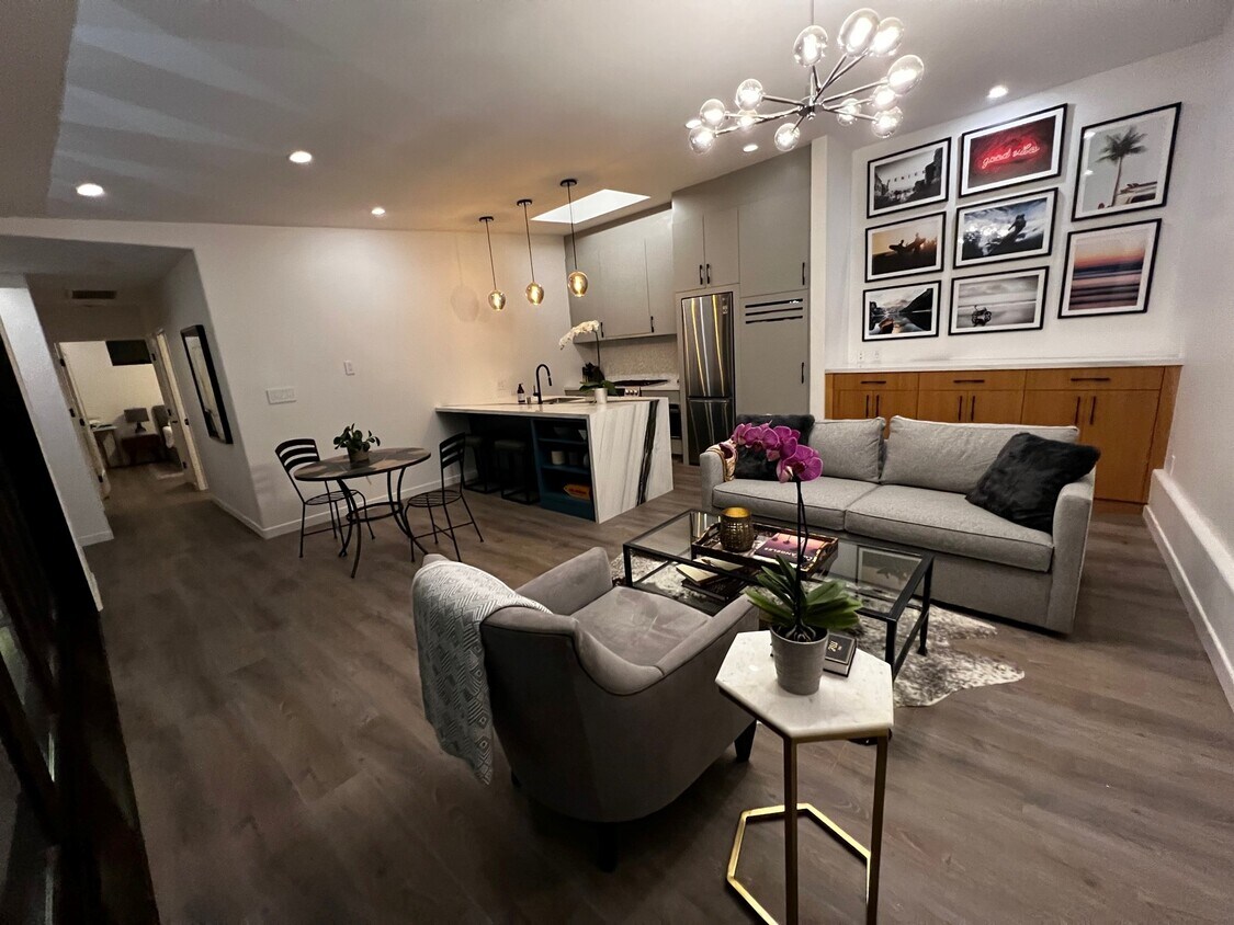 928 S Genesee Ave, Los Angeles, CA 90036 House Rental in Los Angeles