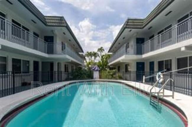 Foto del edificio - 1001 SE 16th St
