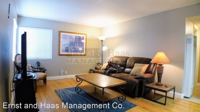 Building Photo - 1 br, 1 bath House - 1066 E. 2nd St. #02