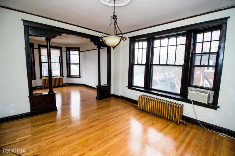 Primary Photo - 2453 N Kimball Ave