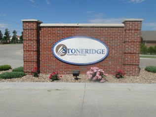 Foto principal - Stoneridge Apartment Homes