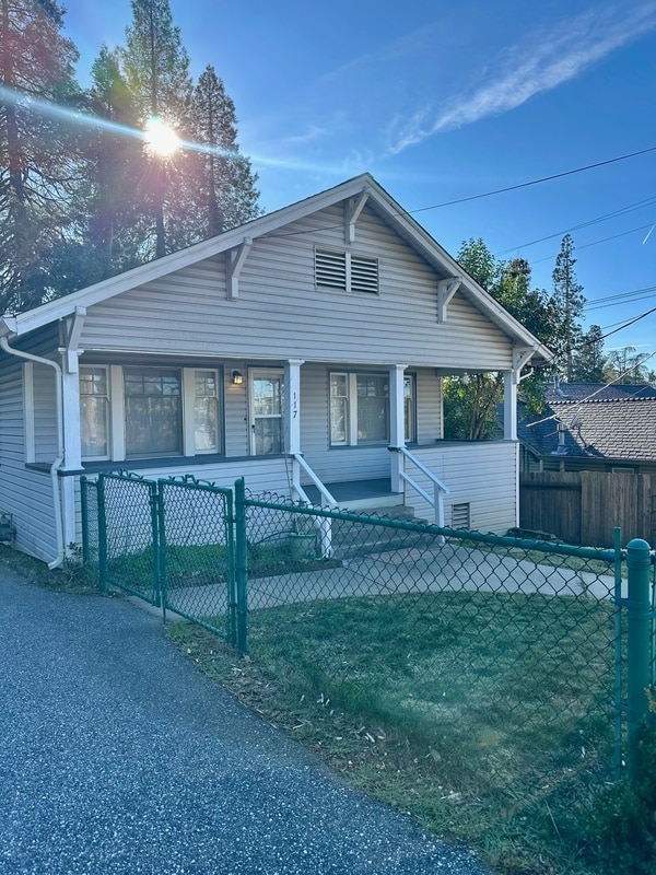 Foto del edificio - 117 E Empire St